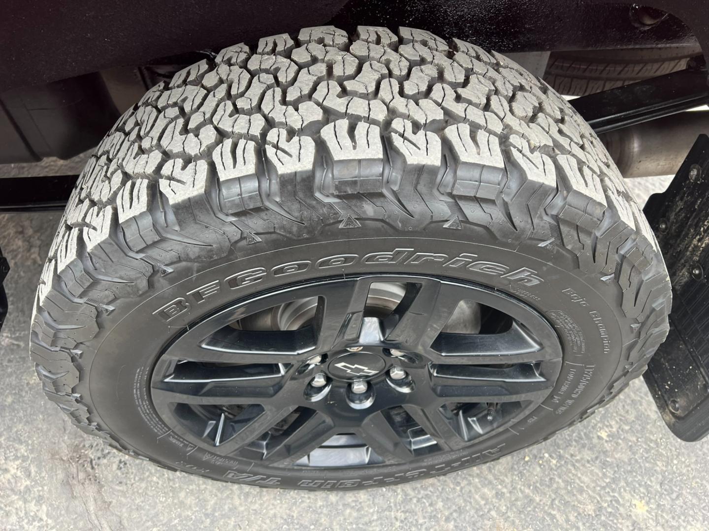 2021 Maroon /Charcoal Chevrolet Silverado 1500 Trail Boss (1GCPYFEL5MZ) with an 6.2L DI V8 engine, automatic transmission, located at 116 5th Avenue South, Lewistown, MT, 59457, 47.063877, -109.427879 - Explore the Rugged Elegance of Our Pre-Owned 2021 Chevrolet Silverado 1500 Crew Cab Trail Boss with a Mighty 6.2L Engine! Unleash the power of the open road with our exceptional 2021 Chevrolet Silverado 1500 Crew Cab Trail Boss. This pre-owned gem is equipped with a formidable 6.2L engine, delive - Photo#22